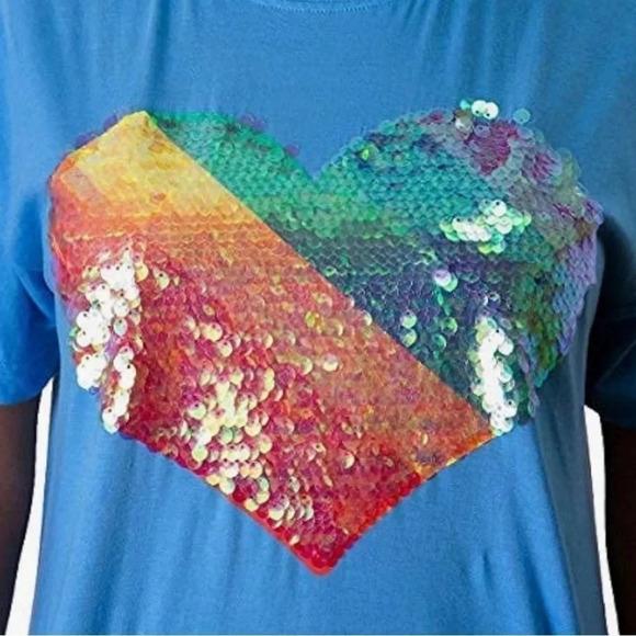 NWT Queer Eye Rainbow Heart T-shirt Size 2XL - Picture 6 of 11